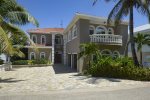 Casa Del Sol. Four bedroom villa in West Bay Roatan